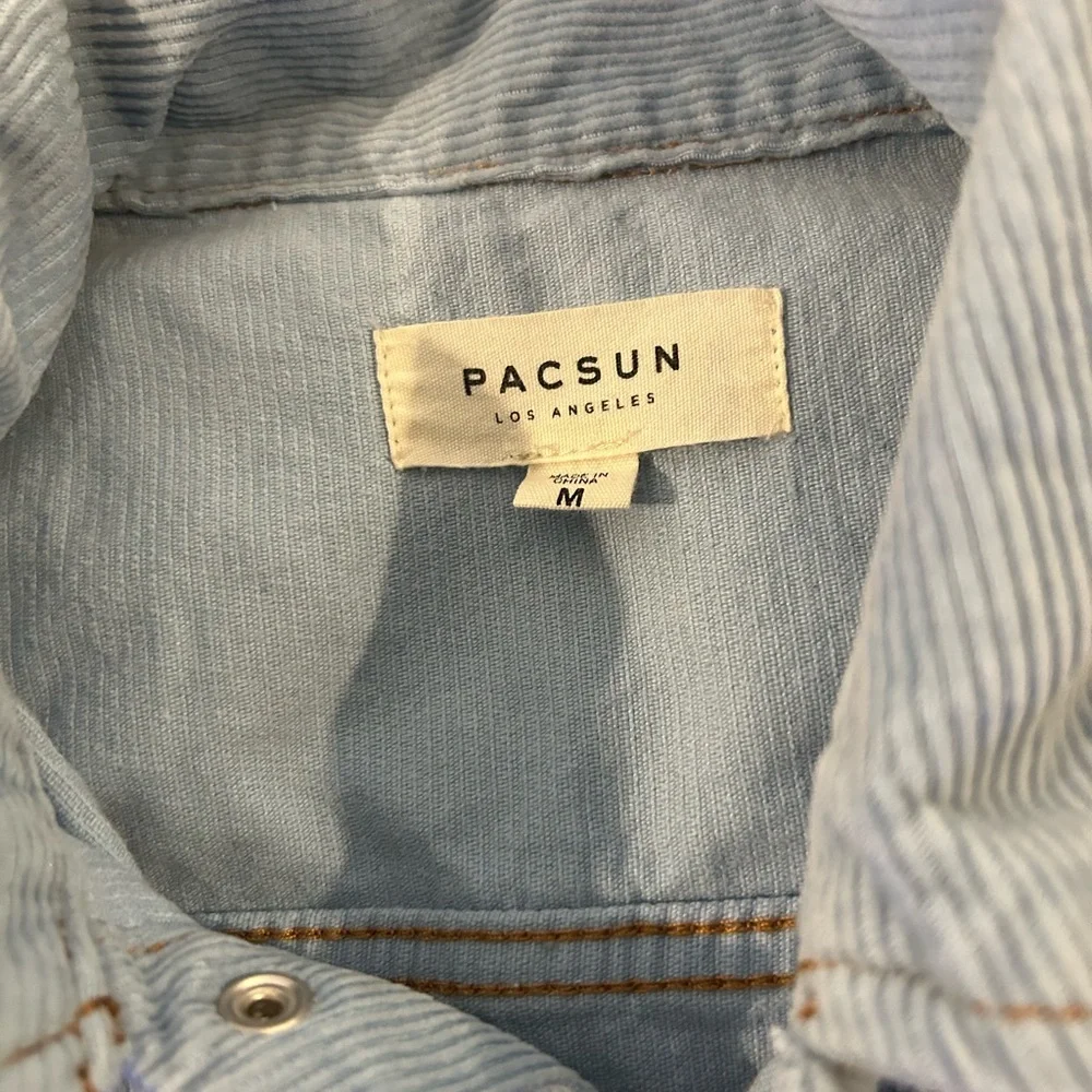 PacSun Girls Medium Light Wash Corduroy Jacket Button Front Trendy Denim Style